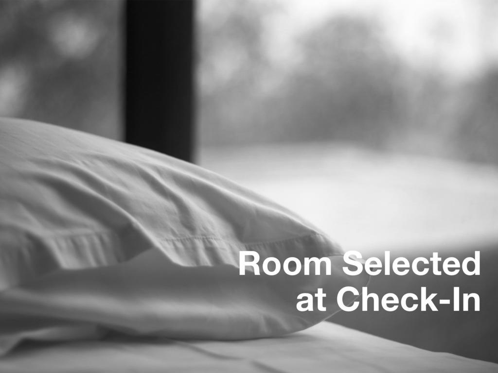 Anaheim Camelot Inn & Suites Стая снимка