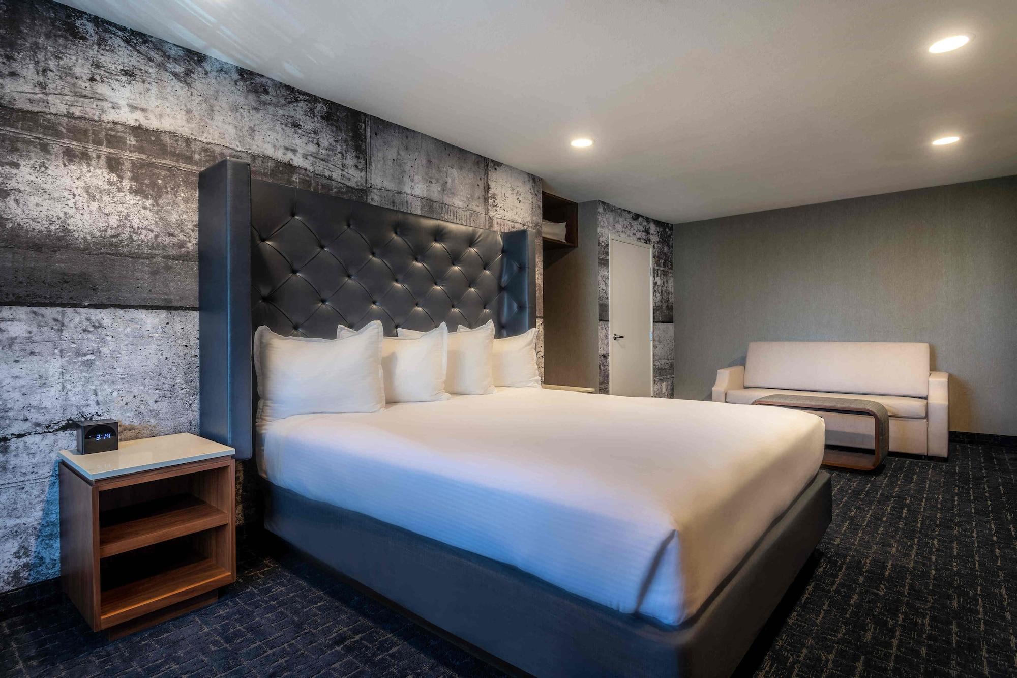 Anaheim Camelot Inn & Suites Екстериор снимка