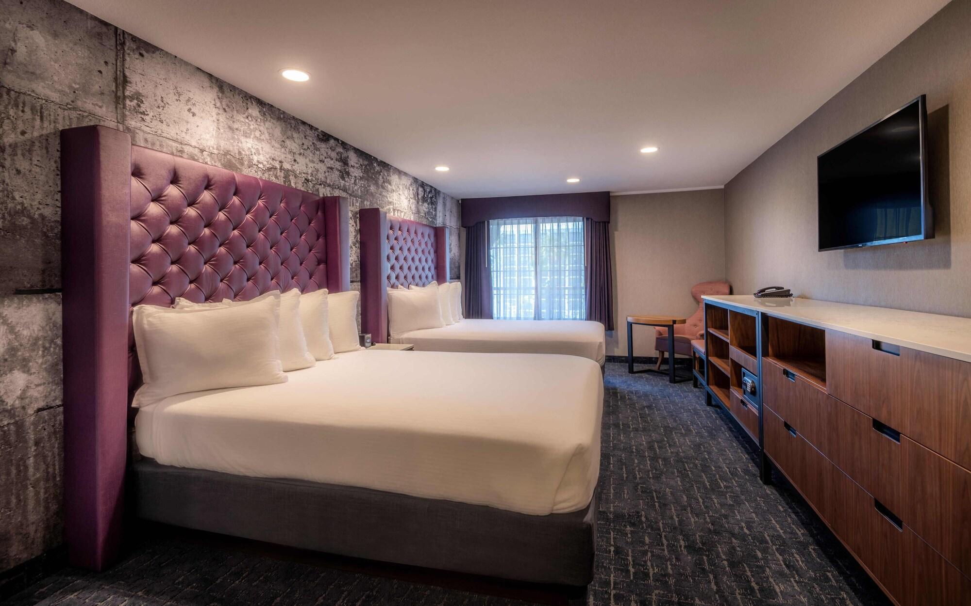 Anaheim Camelot Inn & Suites Екстериор снимка