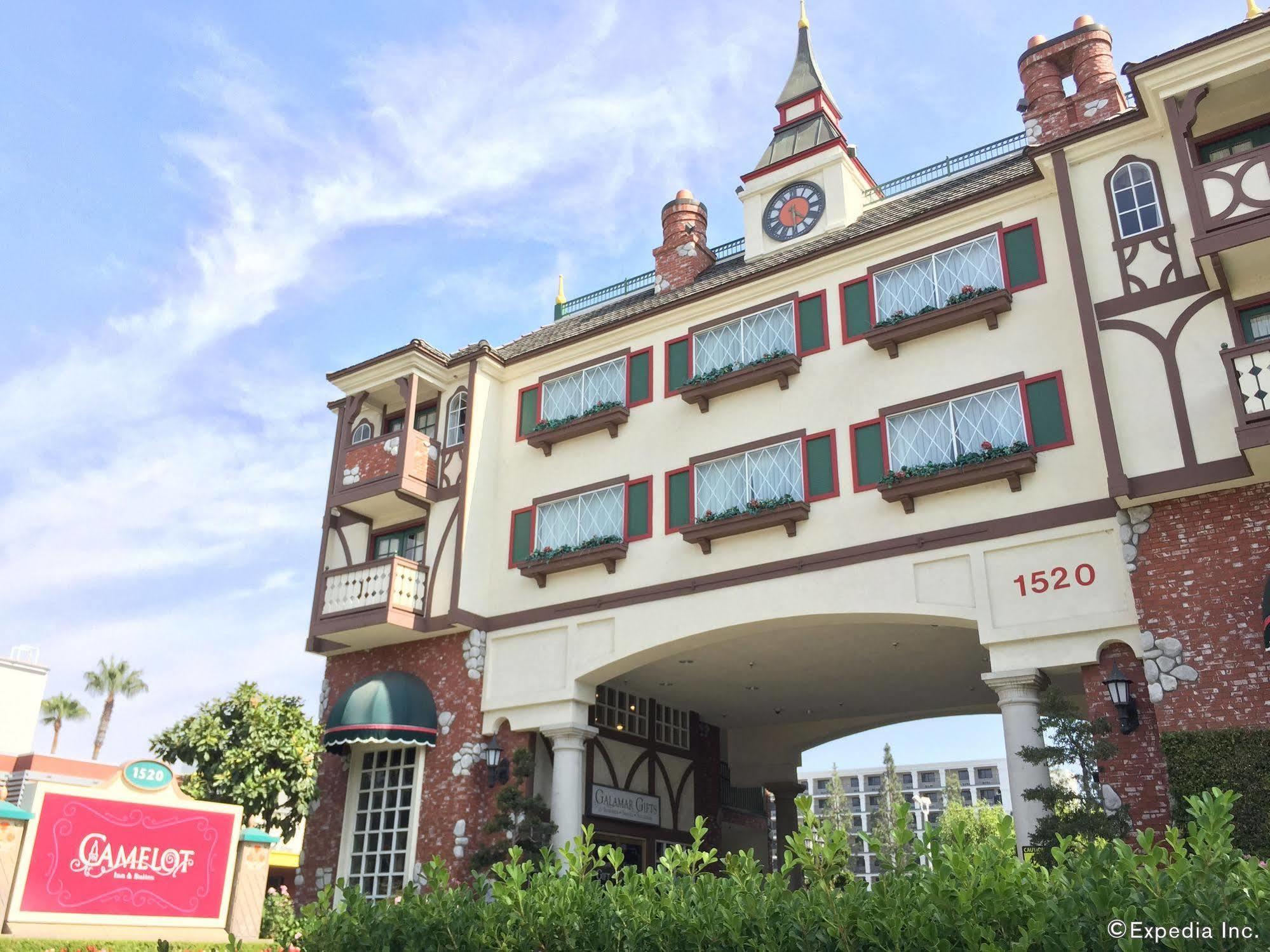 Anaheim Camelot Inn & Suites Екстериор снимка